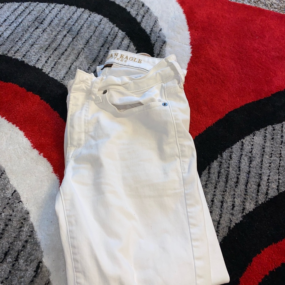 White pants American eagle